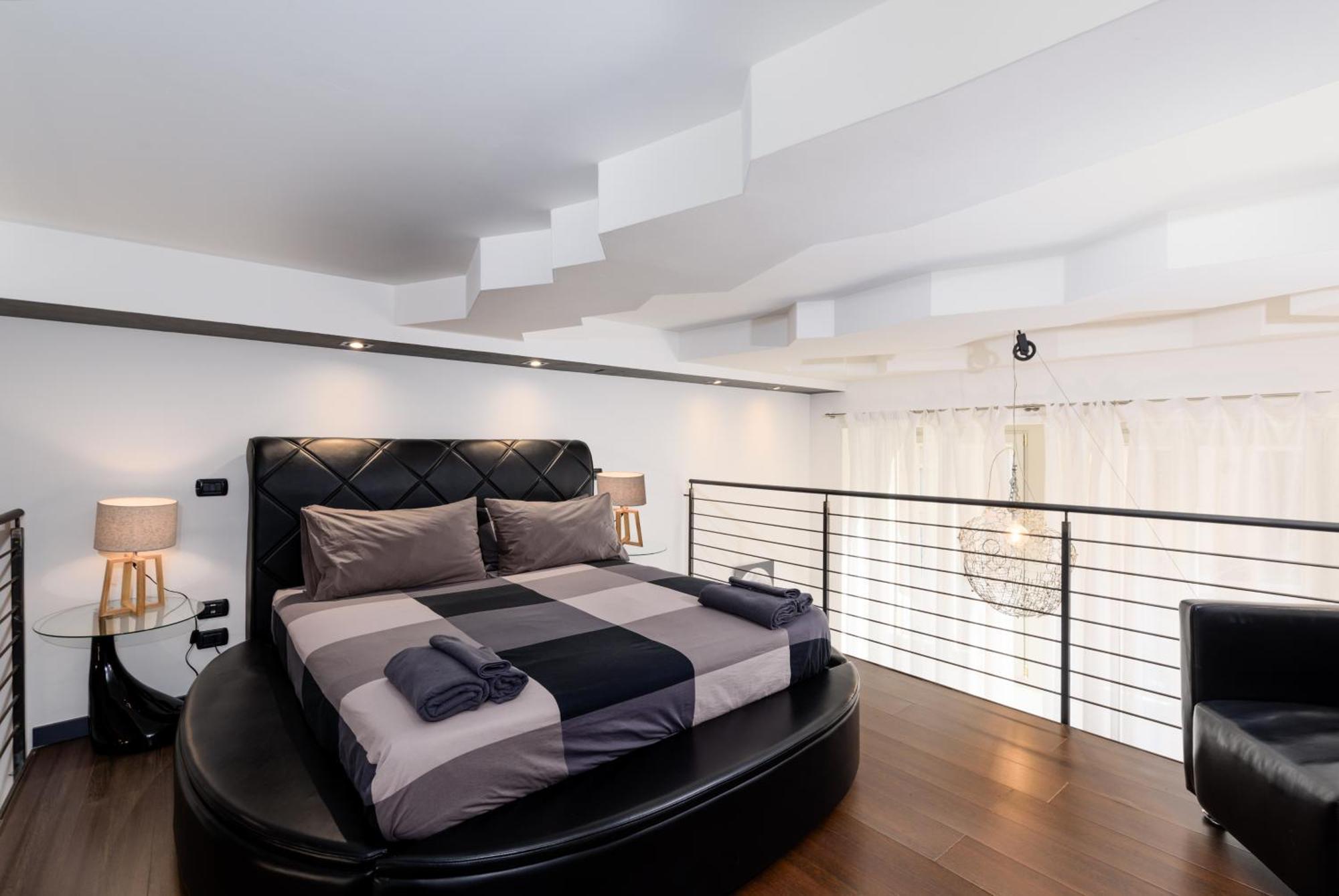 Moderno Loft A 150Mt Dalla Metro "Bernini" Turin Luaran gambar