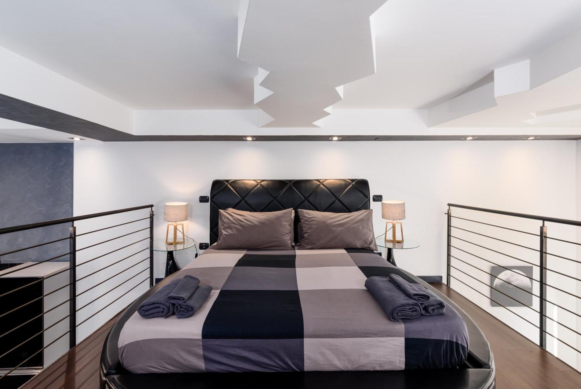 Moderno Loft A 150Mt Dalla Metro "Bernini" Turin Luaran gambar